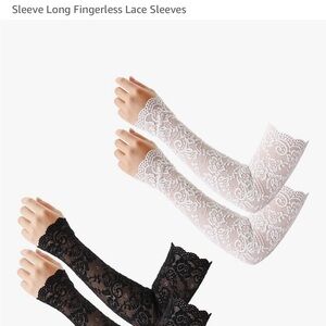 Long Fingerless Lace Sleeves in Black and White